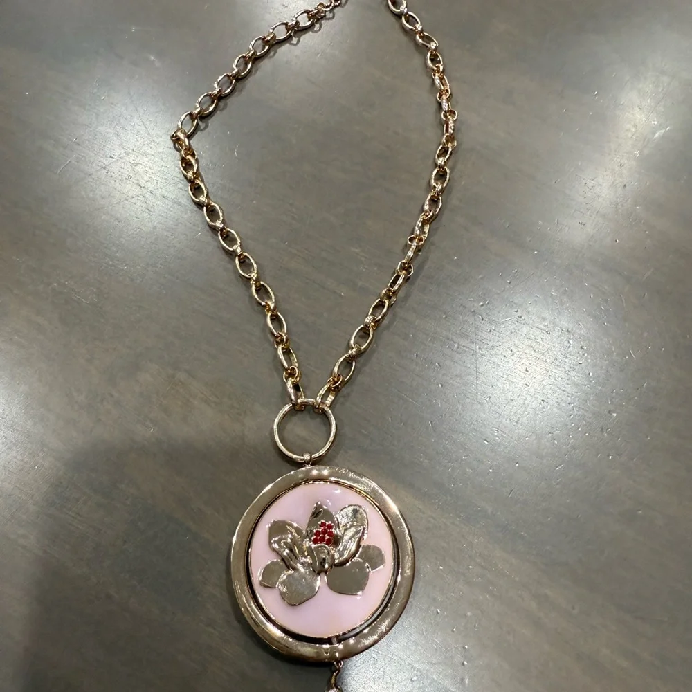 NEW Disney Mulan Spinning Pendant Necklace